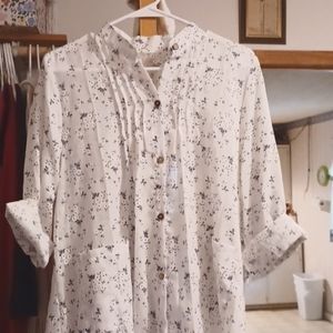 White shirt with blue flowers very light weight